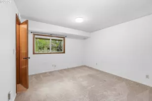 1369 City View St, Eugene, OR 97402 - Photo 22