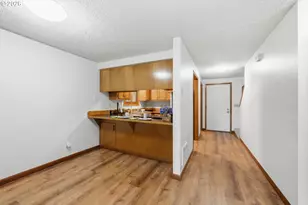 1369 City View St, Eugene, OR 97402 - Photo 8