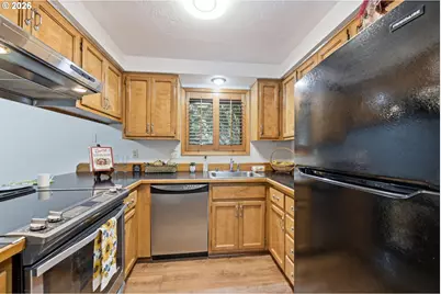 1369 City View St, Eugene, OR 97402 - Photo 14