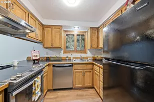 1369 City View St, Eugene, OR 97402 - Photo 14