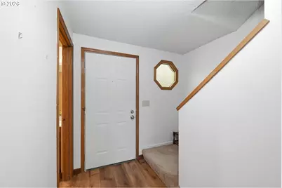 1369 City View St, Eugene, OR 97402 - Photo 16