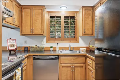 1369 City View St, Eugene, OR 97402 - Photo 10