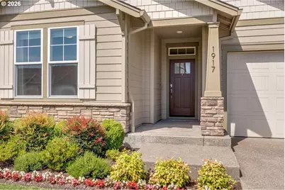 1917 N Hyssop St, Canby, OR 97013 - Photo 2