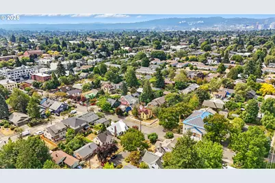 4272 SE Washington St, Portland, OR 97215 - Photo 44