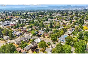 4272 SE Washington St, Portland, OR 97215 - Photo 44