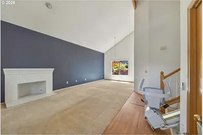 5002 SW Vacuna St, Portland, OR 97219 - Photo 2