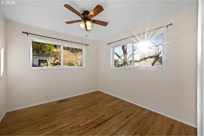 2488 W Lorraine Ave, Roseburg, OR 97471 - Photo 14