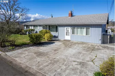 2488 W Lorraine Ave, Roseburg, OR 97471 - Photo 22