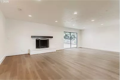 660 NE 20th Ave, Canby, OR 97013 - Photo 4