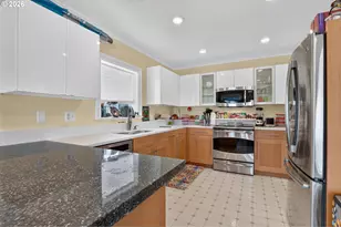 531 N Bridgeton Rd, Portland, OR 97217 - Photo 12