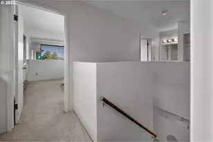 2376 SW Cedar St, Portland, OR 97205 - Photo 16