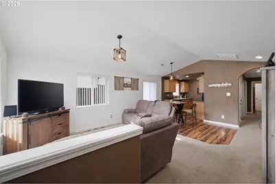 4942 Holly St, Springfield, OR 97478 - Photo 4