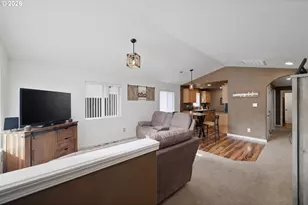 4942 Holly St, Springfield, OR 97478 - Photo 4