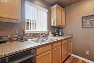 4942 Holly St, Springfield, OR 97478 - Photo 12