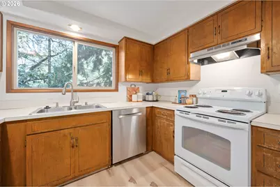 765 Sprague St, Eugene, OR 97405 - Photo 18