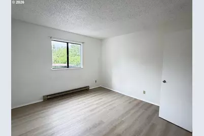 11040 SW Greenburg Rd #206, Portland, OR 97210 - Photo 16