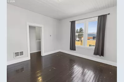 103 Washington St, Astoria, OR 97103 - Photo 16