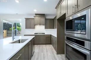 1340 S 32nd Ave, Cornelius, OR 97113 - Photo 12