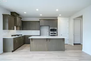 1340 S 32nd Ave, Cornelius, OR 97113 - Photo 10