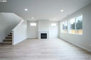 1340 S 32nd Ave, Cornelius, OR 97113 - Photo 8