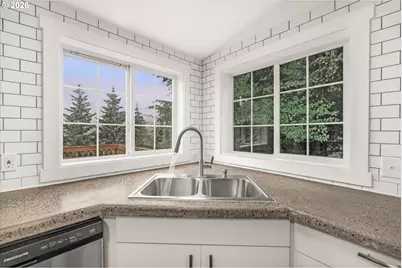 9824 SW Summit Ave, Gaston, OR 97119 - Photo 8