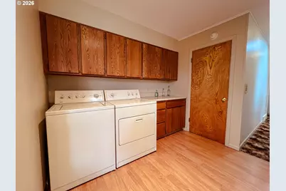 600 SE 2nd Ave, John Day, OR 97845 - Photo 16