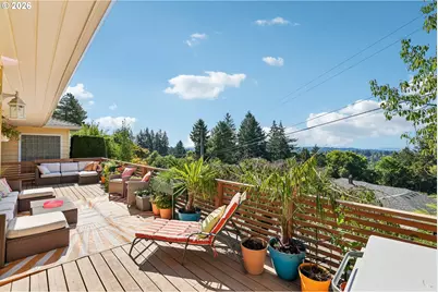 2300 SW Seymour Dr, Portland, OR 97239 - Photo 12