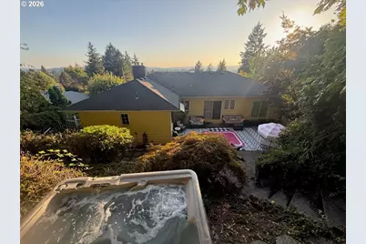 2300 SW Seymour Dr, Portland, OR 97239 - Photo 44