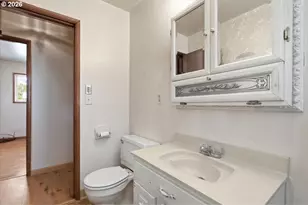 2270 Hoyt St SE, Salem, OR 97302 - Photo 18