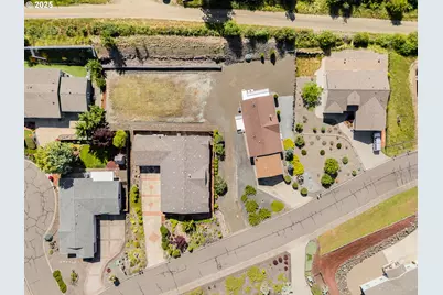 621 Highland Vista Ln, Roseburg, OR 97471 - Photo 38