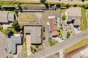 621 Highland Vista Ln, Roseburg, OR 97471 - Photo 38