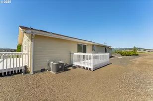 621 Highland Vista Ln, Roseburg, OR 97471 - Photo 26