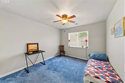 1530 NE Rocky Dr, Roseburg, OR 97470 - Photo 16