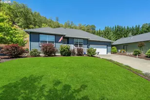 1530 NE Rocky Dr, Roseburg, OR 97470 - Photo 32