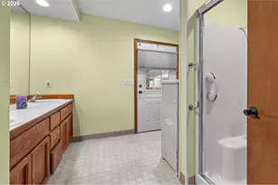 1050 NW Jackson St, Hillsboro, OR 97124 - Photo 20