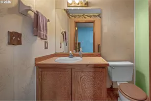 1050 NW Jackson St, Hillsboro, OR 97124 - Photo 28