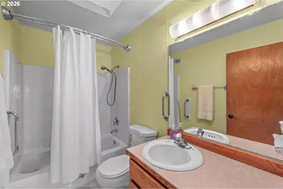 1050 NW Jackson St, Hillsboro, OR 97124 - Photo 24