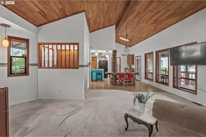1050 NW Jackson St, Hillsboro, OR 97124 - Photo 10