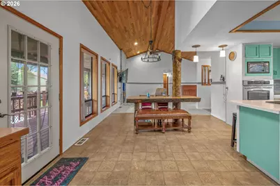 1050 NW Jackson St, Hillsboro, OR 97124 - Photo 14