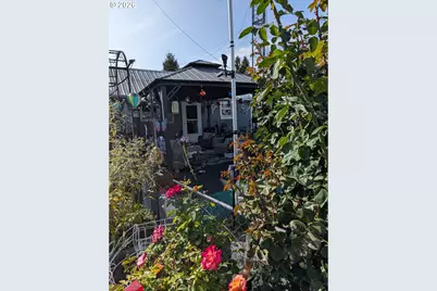 591 NW Douglas Blvd, Winston, OR 97496 - Photo 12