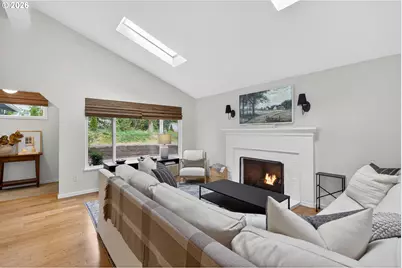 9843 SW 2nd Ave, Portland, OR 97219 - Photo 6
