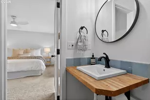 9843 SW 2nd Ave, Portland, OR 97219 - Photo 22