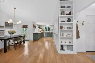 9843 SW 2nd Ave, Portland, OR 97219 - Photo 8