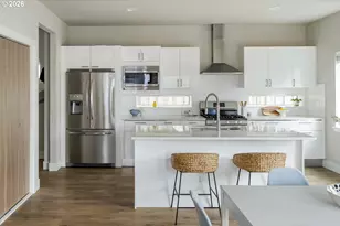 10054 SE Elderberry St, Happy Valley, OR 97086 - Photo 10