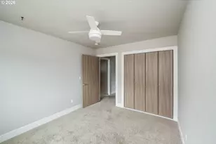 10054 SE Elderberry St, Happy Valley, OR 97086 - Photo 32