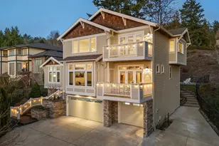 10248 SE Nicole Loop, Happy Valley, OR 97086 - Photo 2