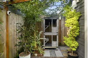 519 N Cook St, Portland, OR 97227 - Photo 46