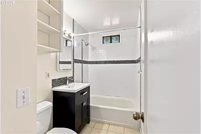 1955 Johnson St, North Bend, OR 97459 - Photo 10