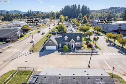 1 SW D St, Castle Rock, WA 98611 - Photo 32