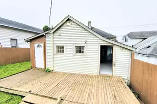 254 N Dean St, Coquille, OR 97423 - Photo 10
